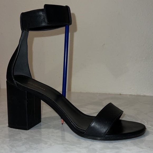 Black Balenciaga Chuncky Heel - Picture 5 of 6